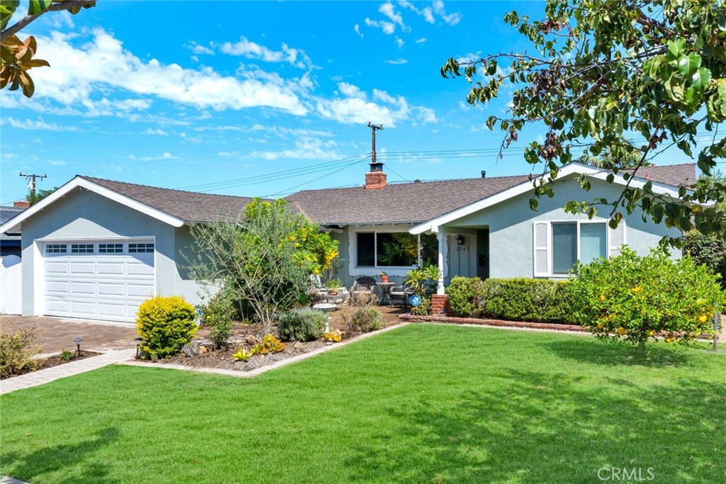 2543 E Coolidge