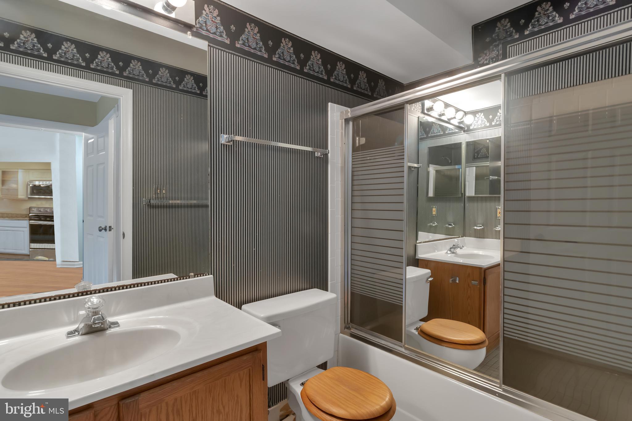 2900 Shipmaster Way #117