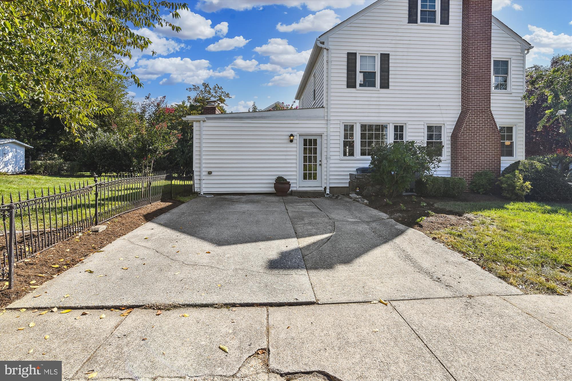 126 Academy St