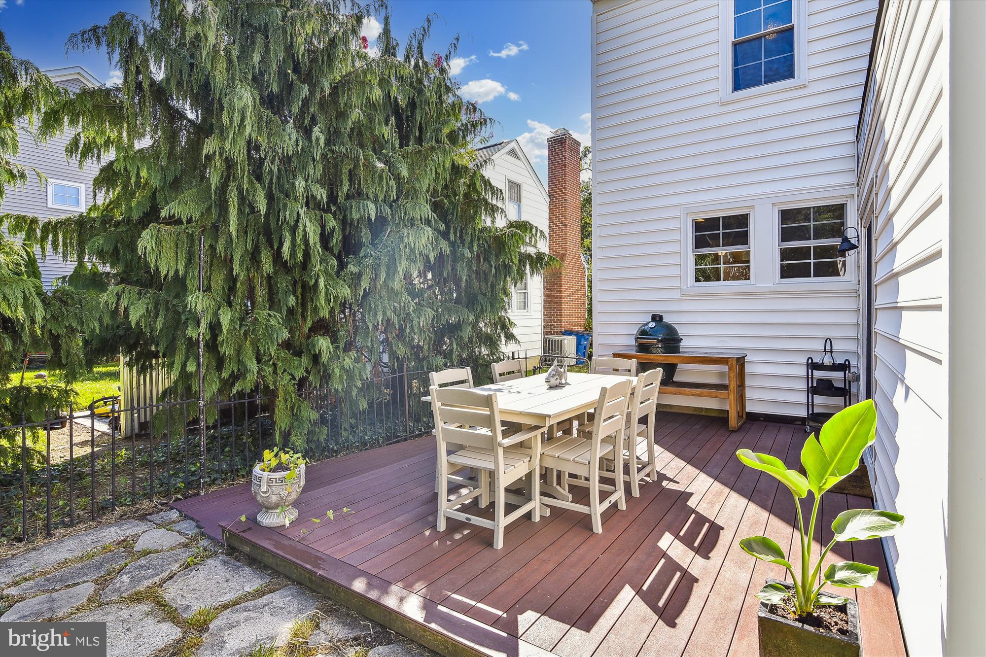 126 Academy St