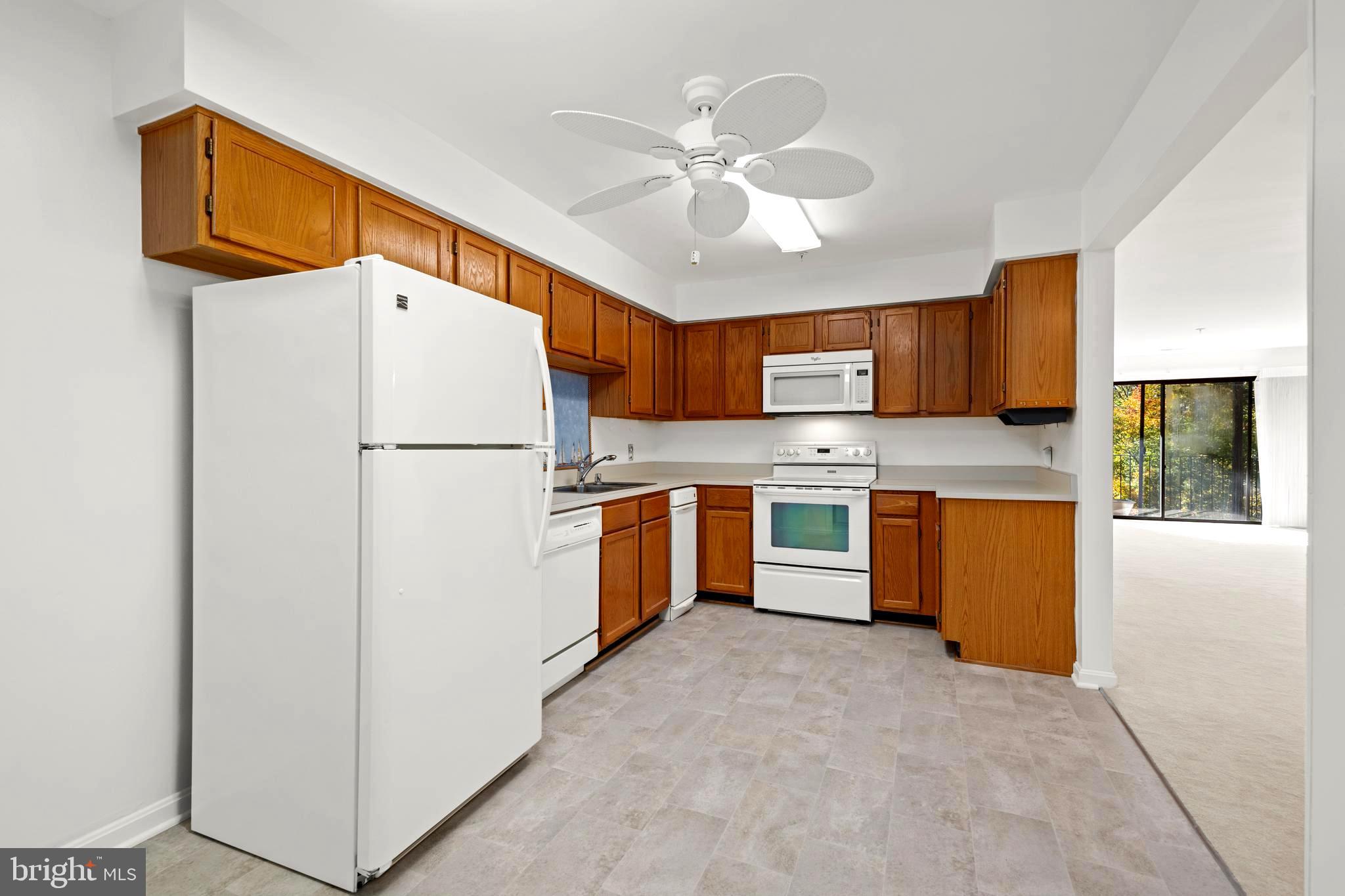 2900 Shipmaster Way #220