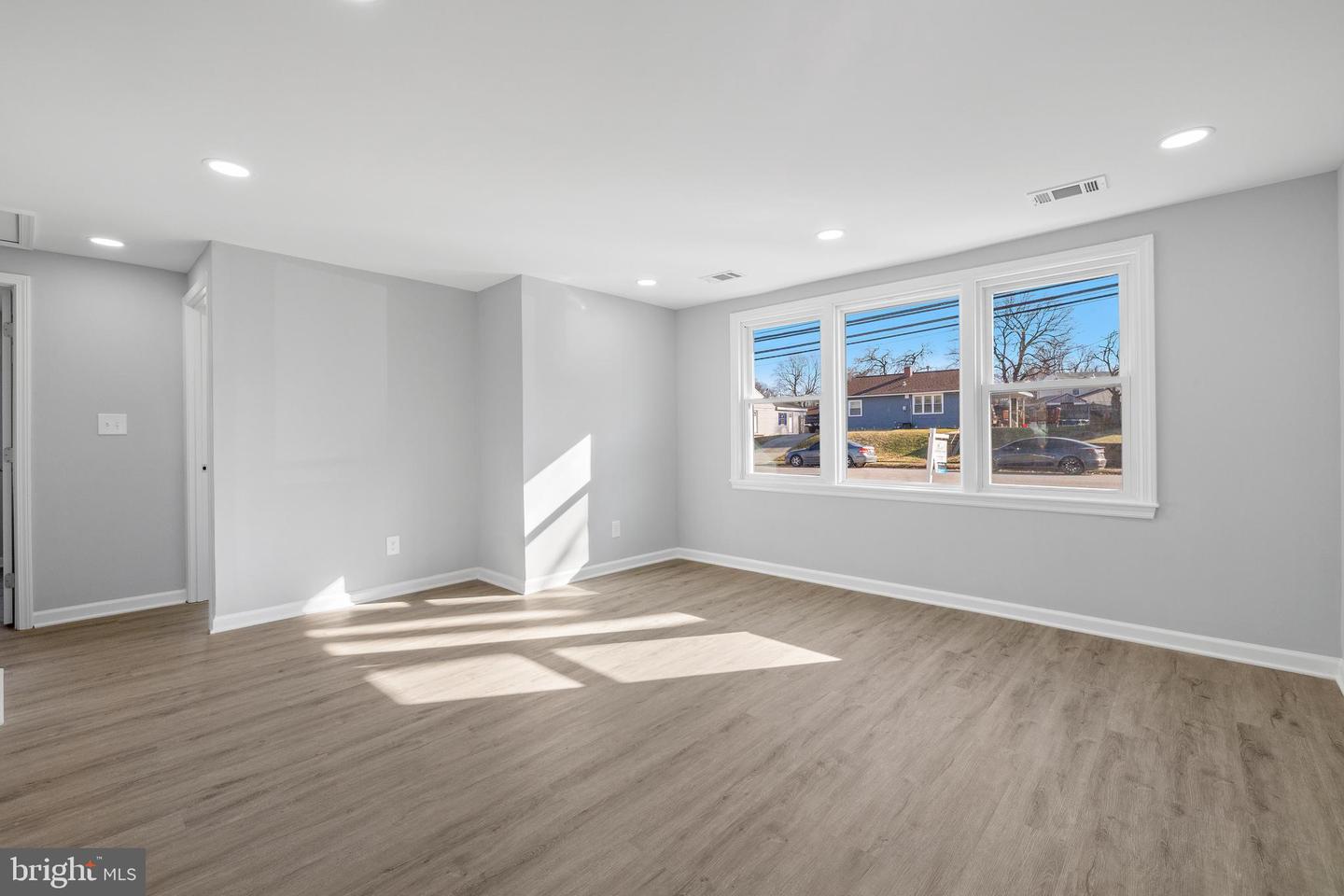 646 New Jersey Ave NE