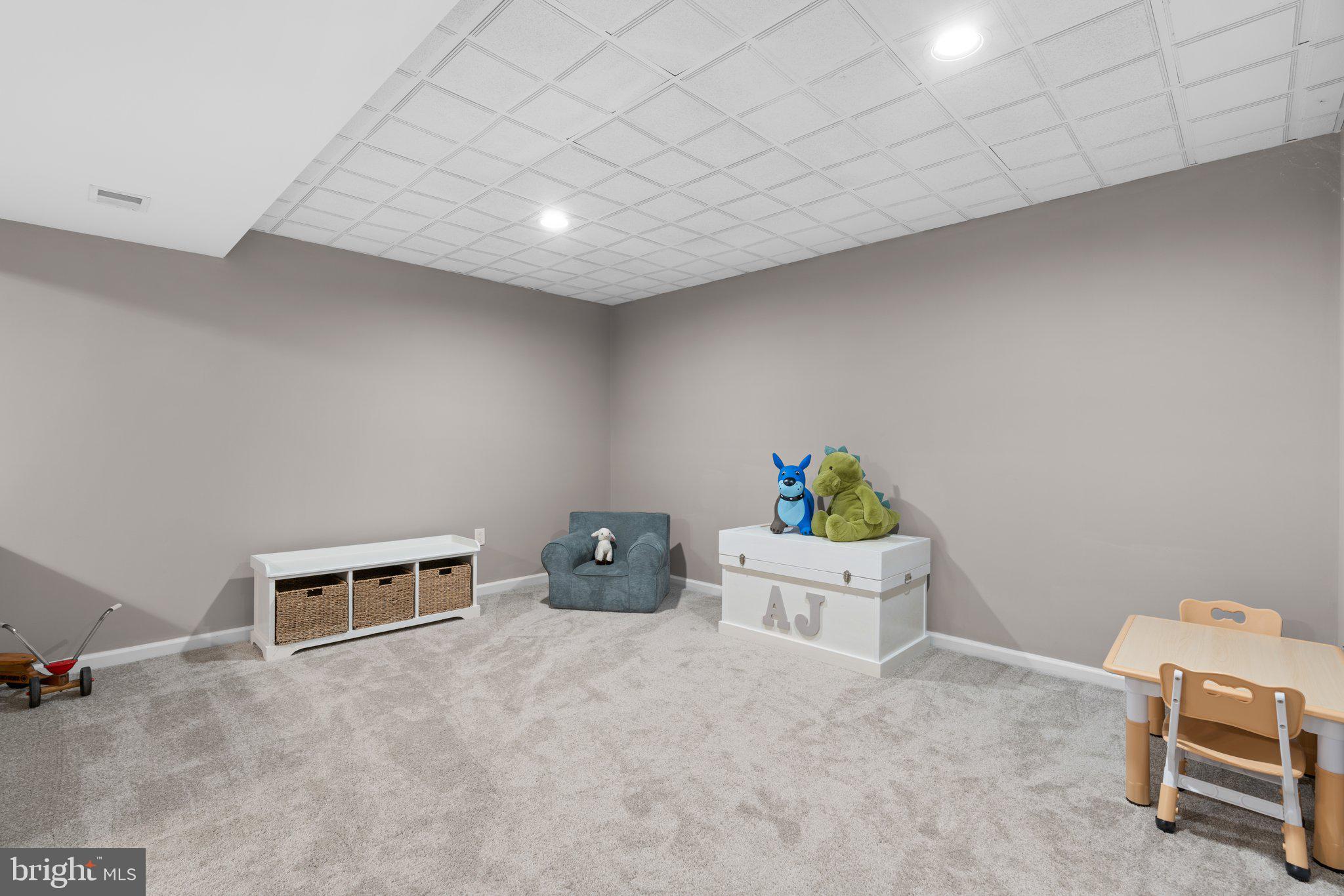 1606 Honeysuckle Ridge Ct