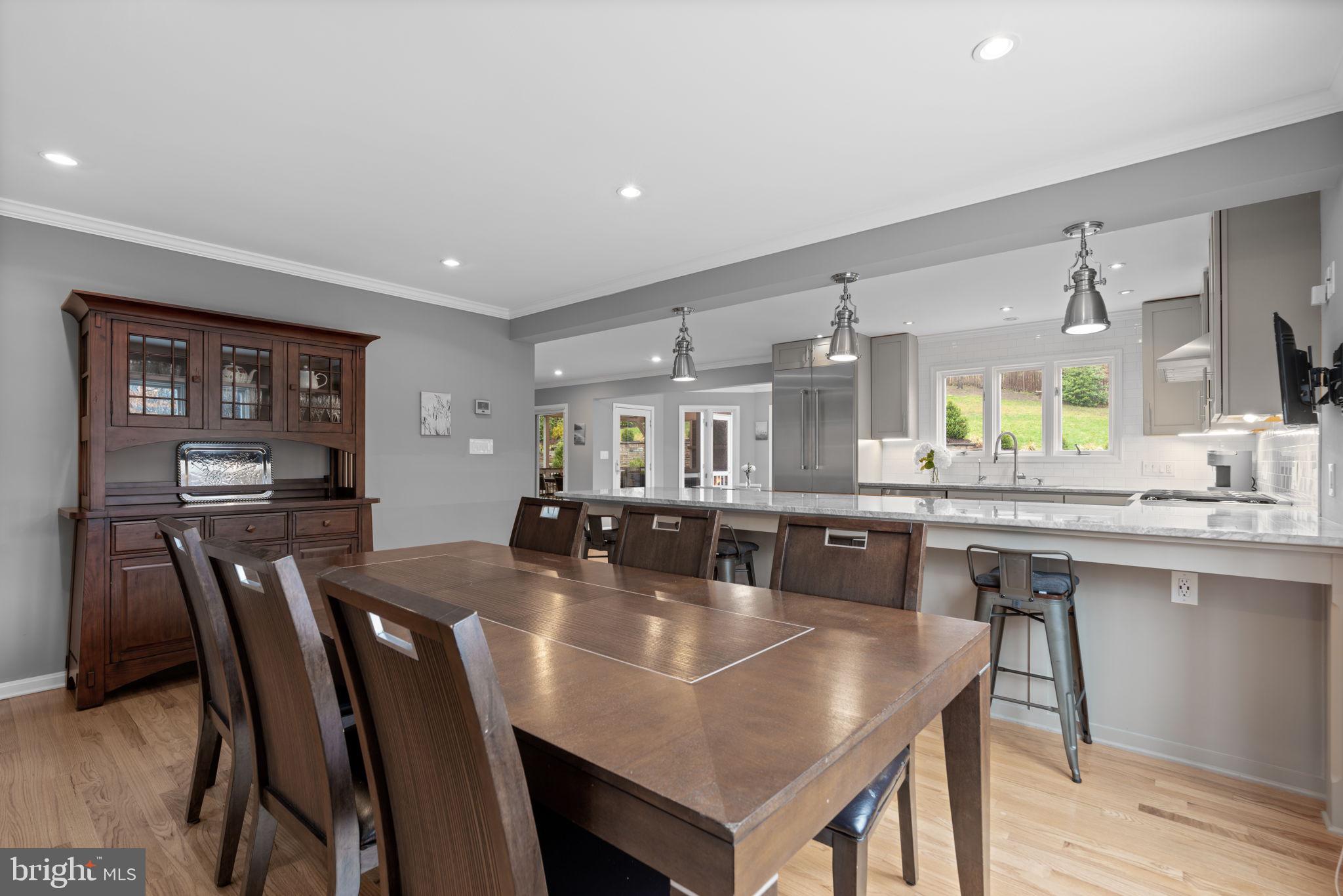 1606 Honeysuckle Ridge Ct