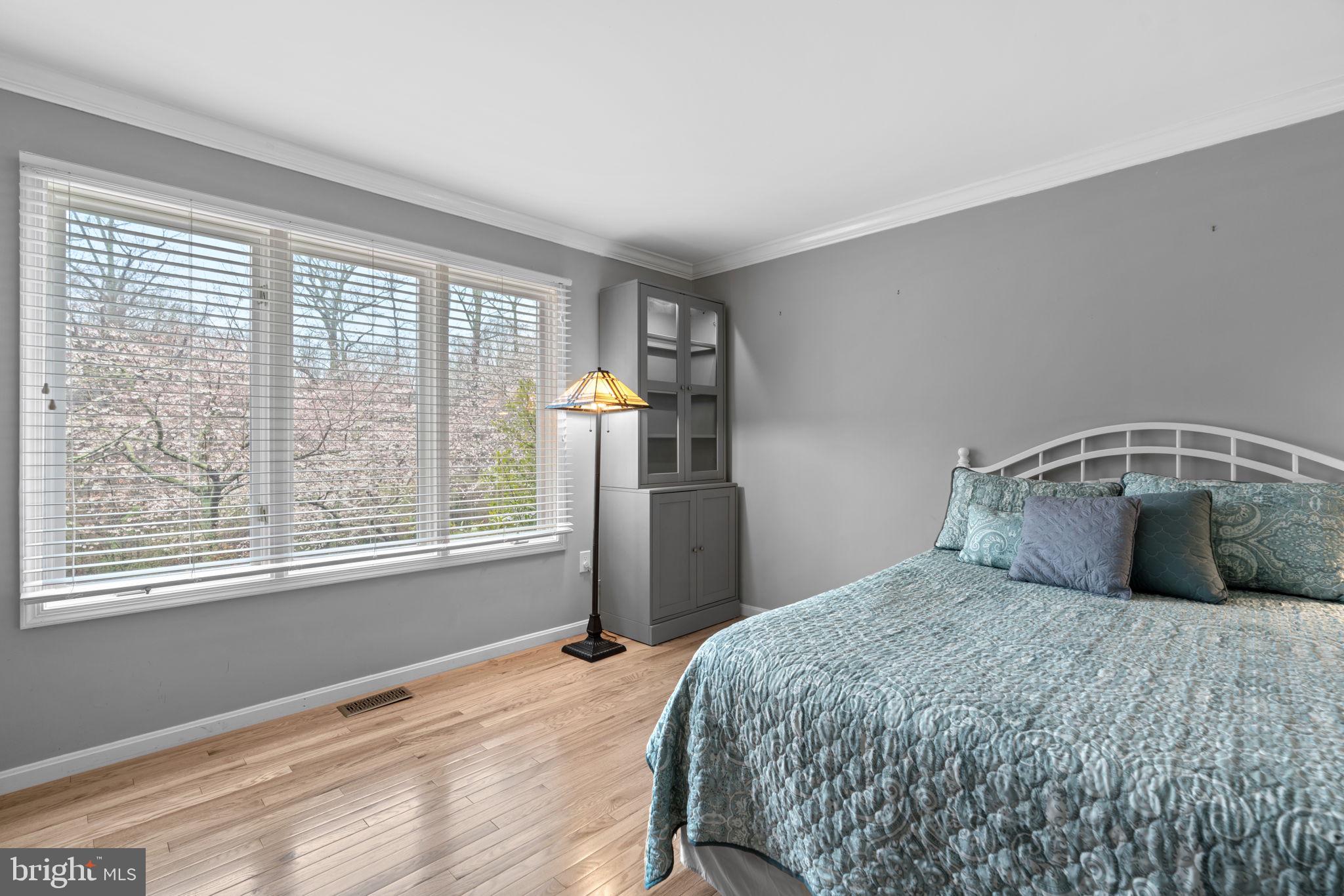 1606 Honeysuckle Ridge Ct