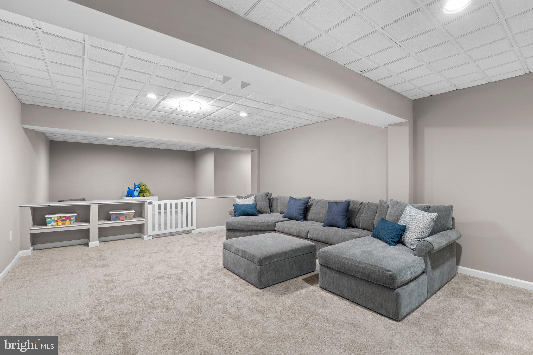 1606 Honeysuckle Ridge Ct