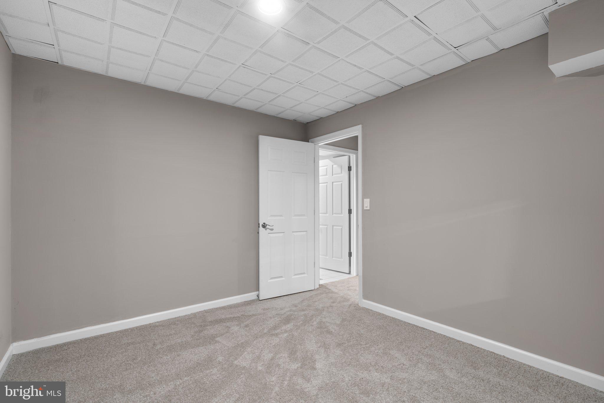 1606 Honeysuckle Ridge Ct
