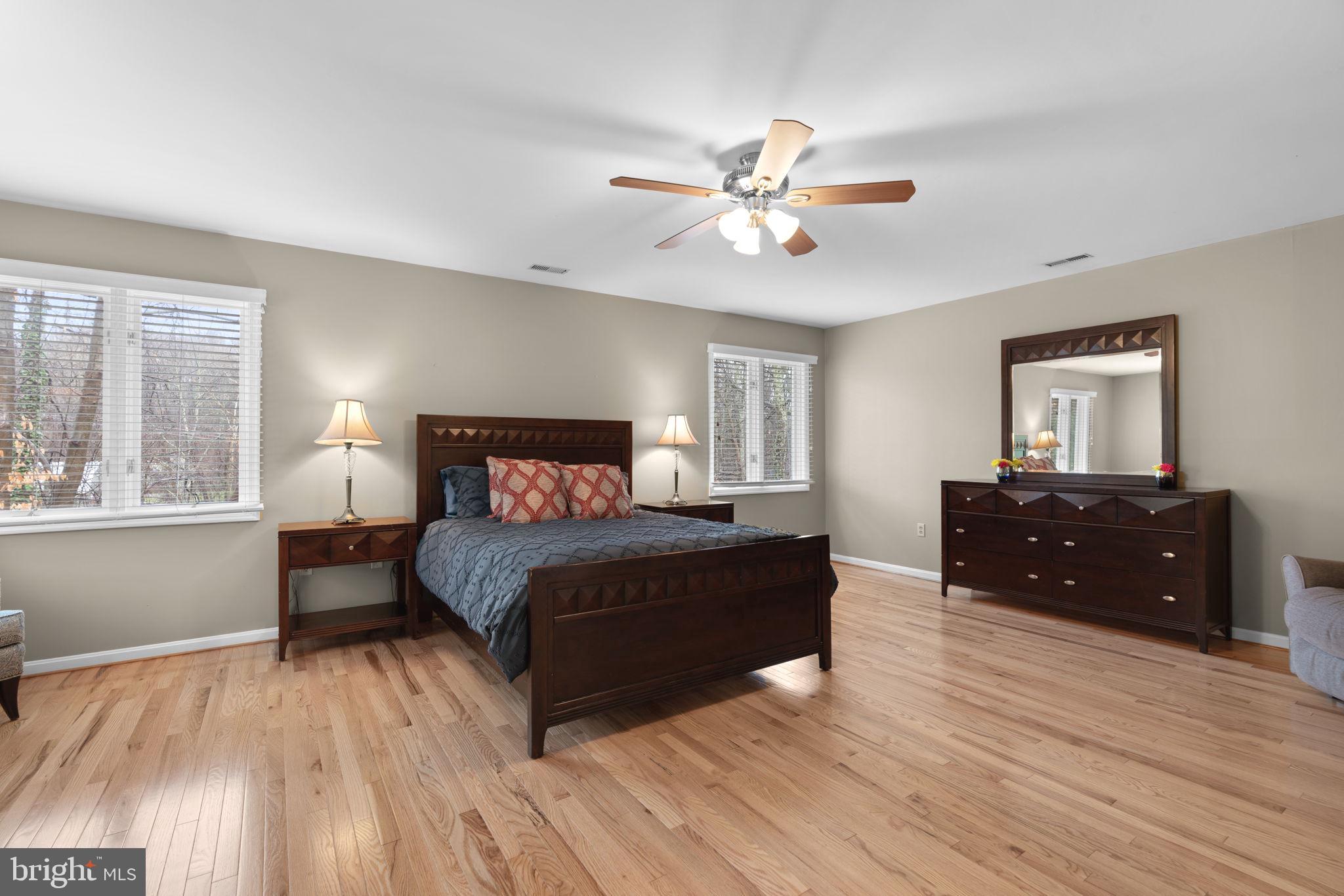 1606 Honeysuckle Ridge Ct