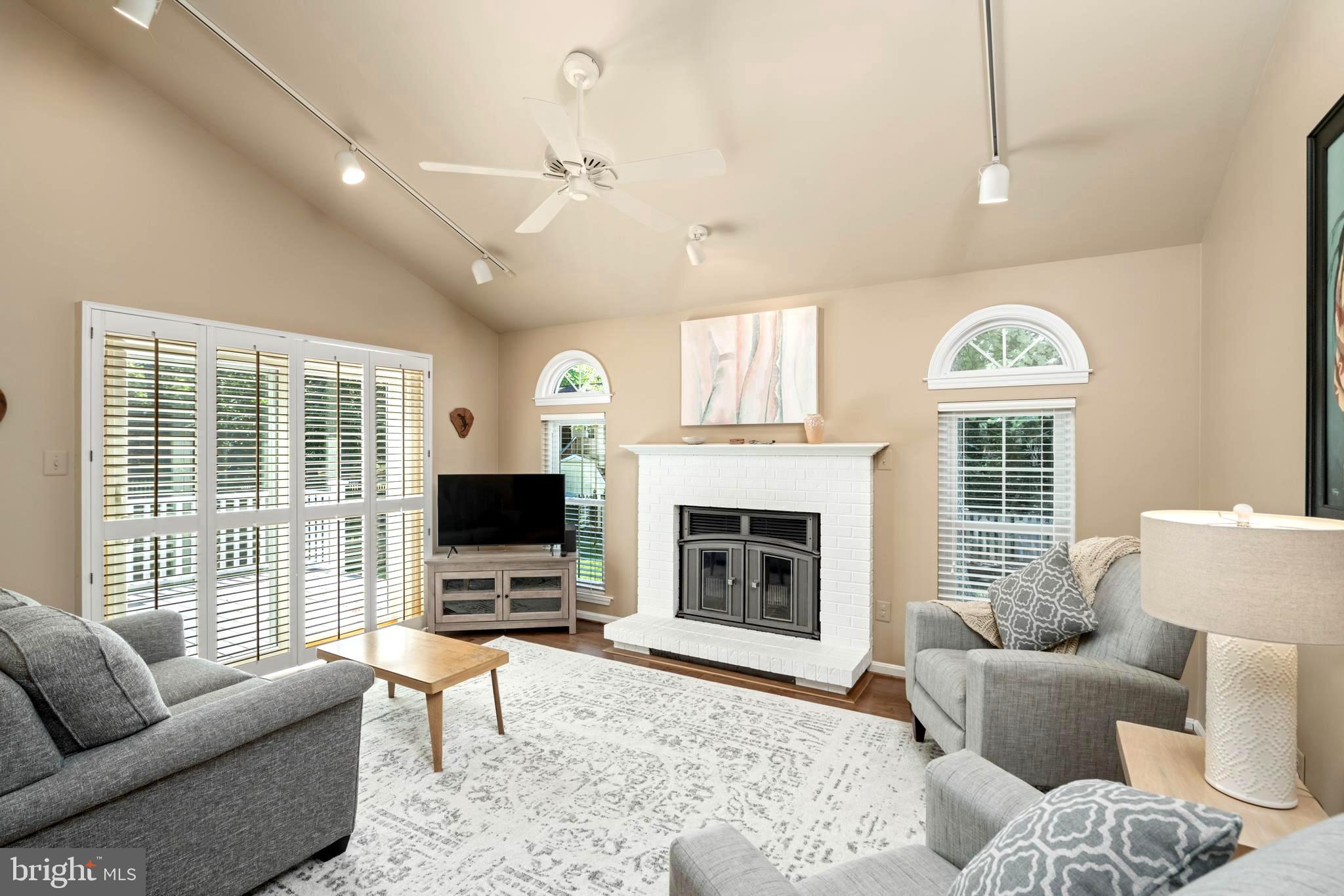 271 Lower Magothy Beach Rd