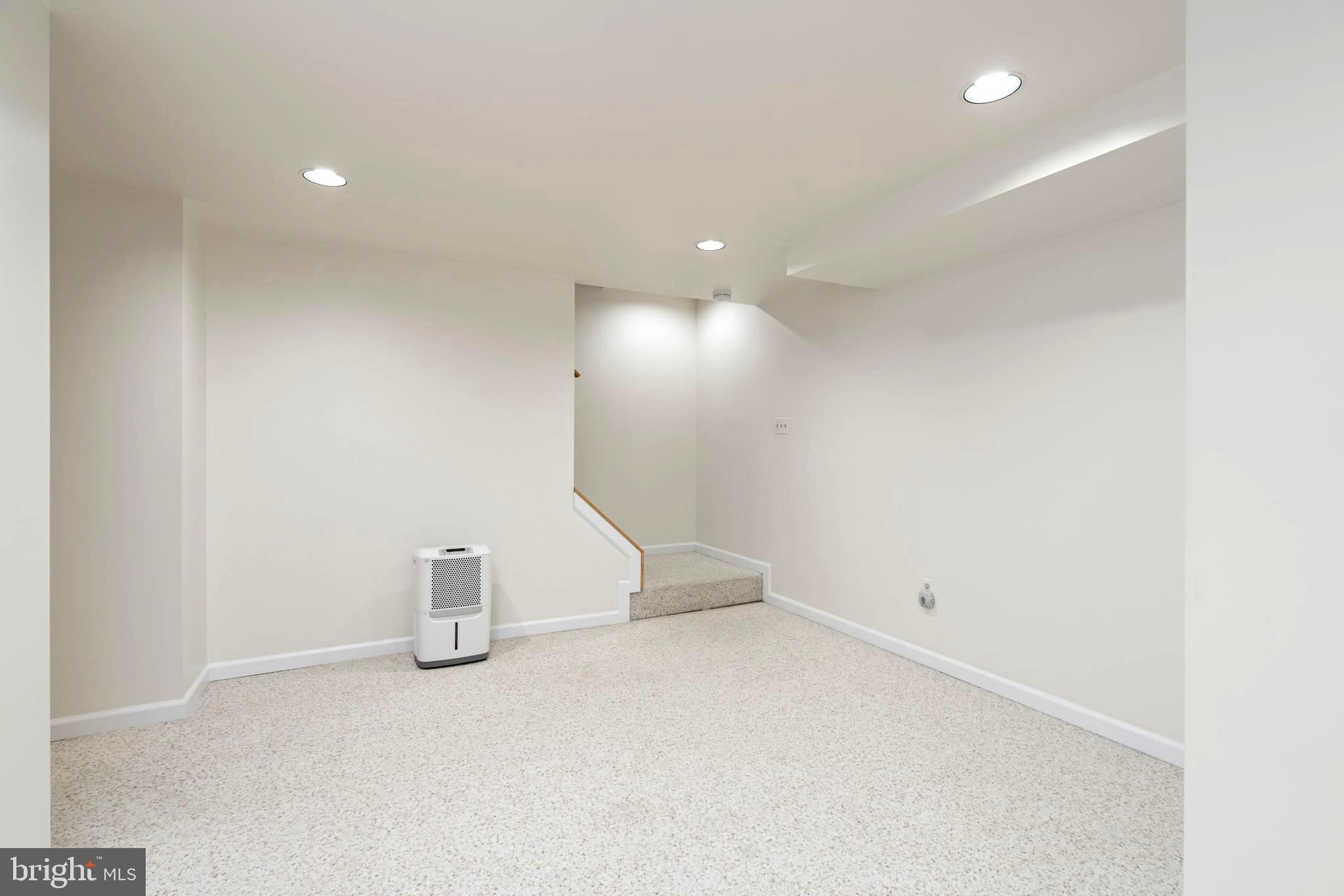 271 Lower Magothy Beach Rd