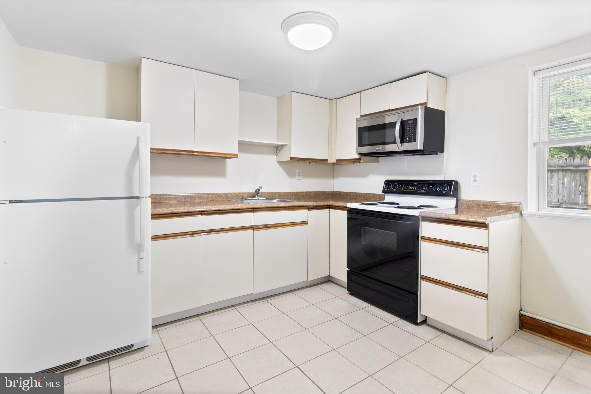 1 S CHERRY GROVE AVE #1A