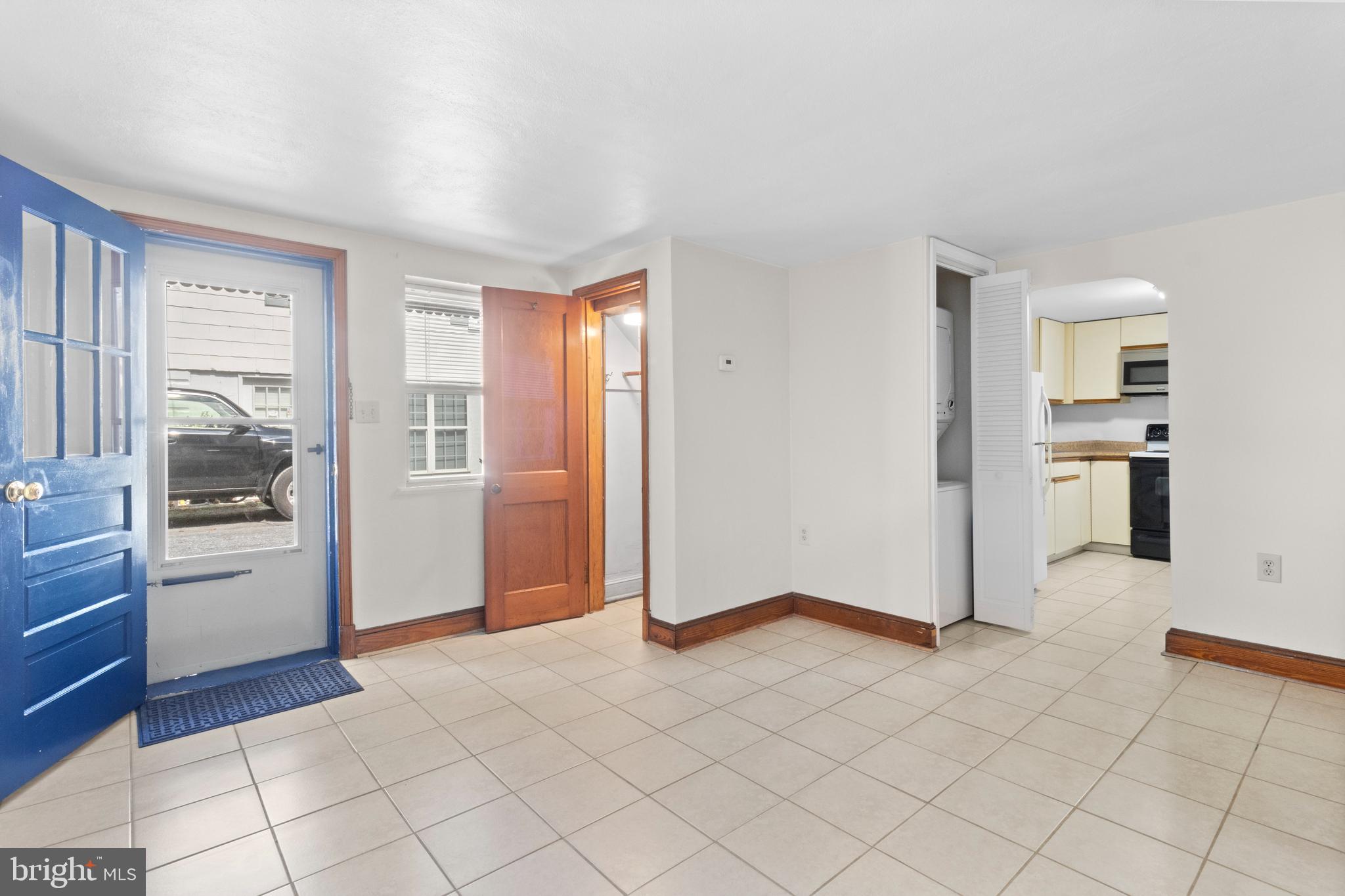 1 S CHERRY GROVE AVE #1A