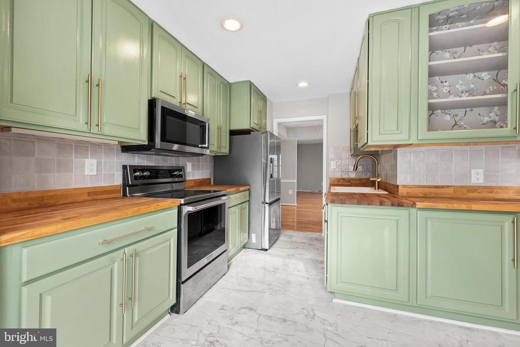 522 Bay Dale Ct