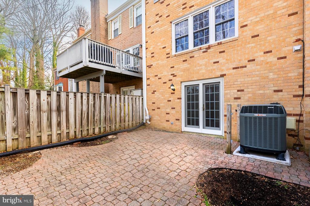 522 Bay Dale Ct