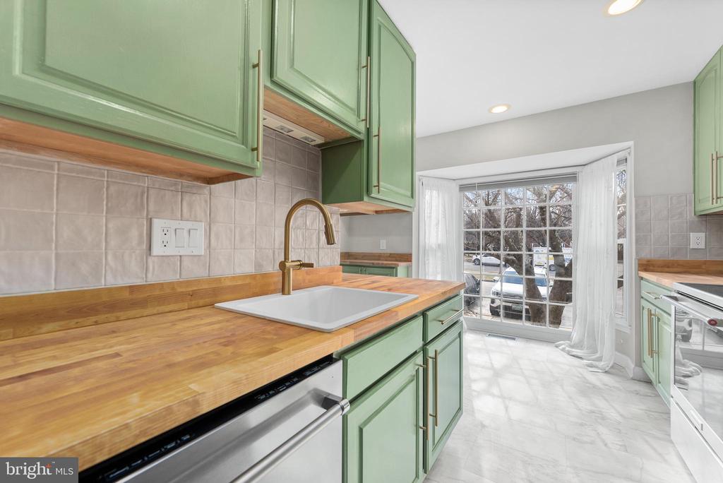 522 Bay Dale Ct