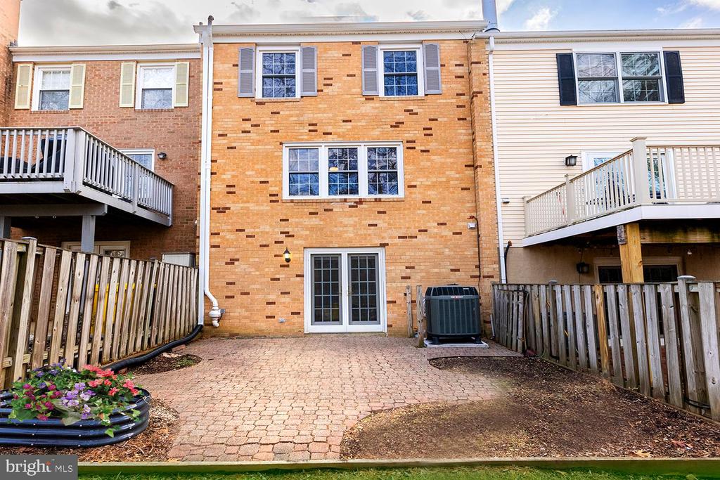 522 Bay Dale Ct