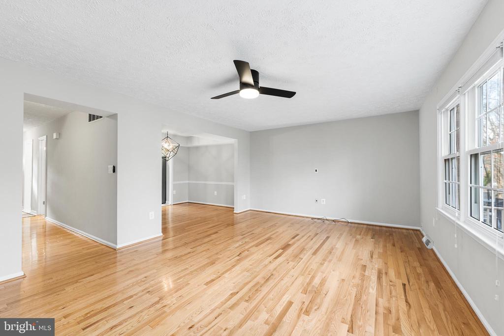 522 Bay Dale Ct