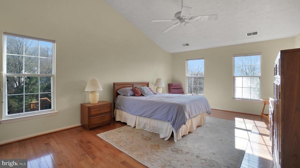 2709 Strongs Ct