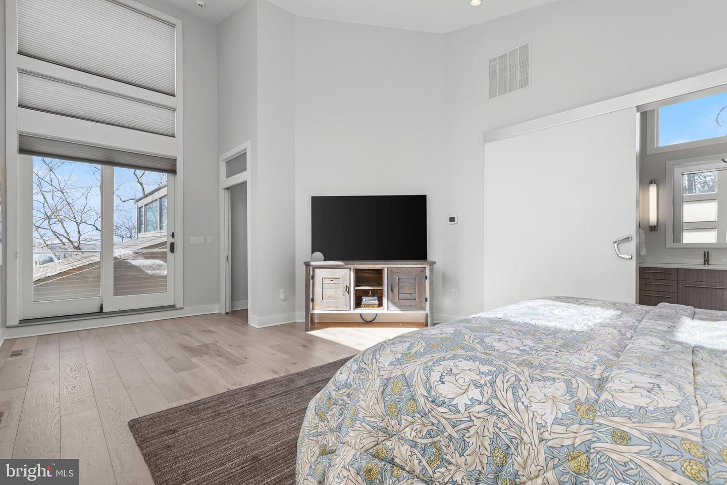 1252 Fenwick Garth