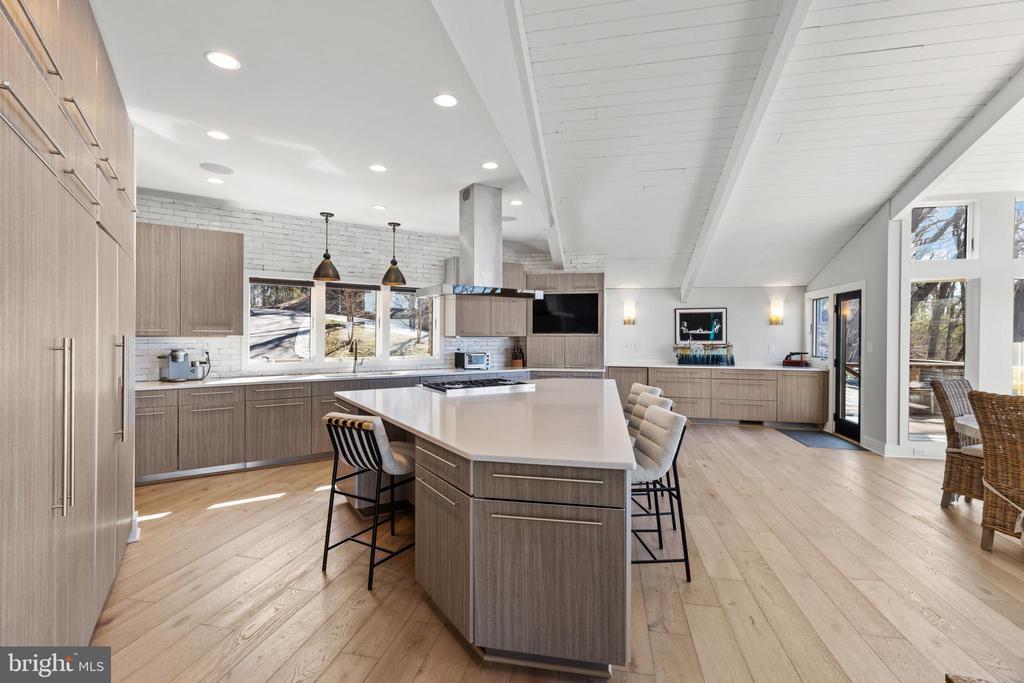 1252 Fenwick Garth