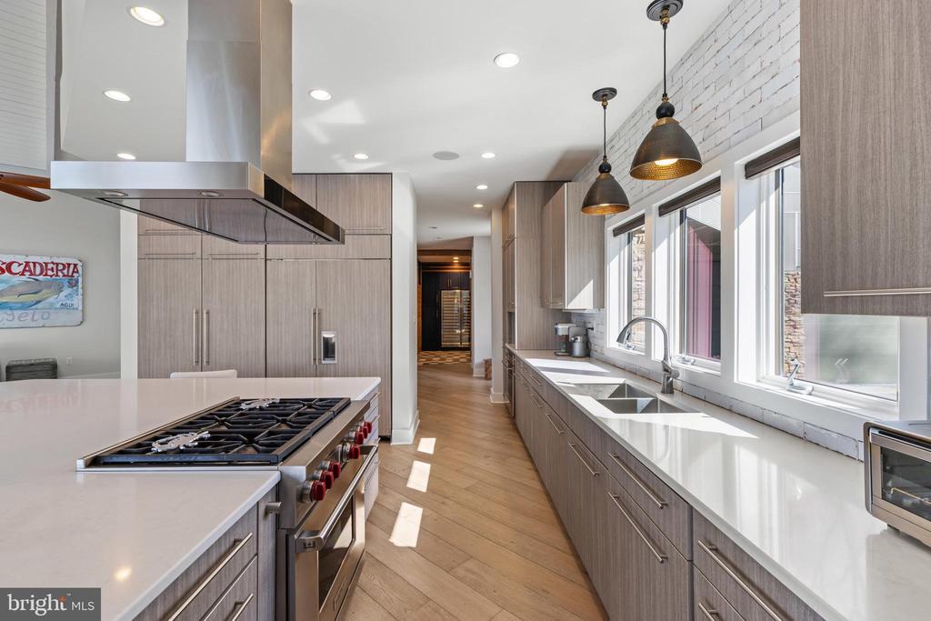 1252 Fenwick Garth