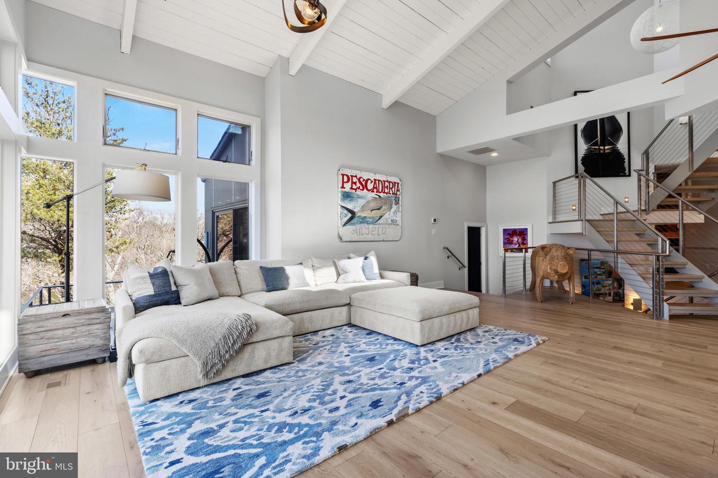 1252 Fenwick Garth