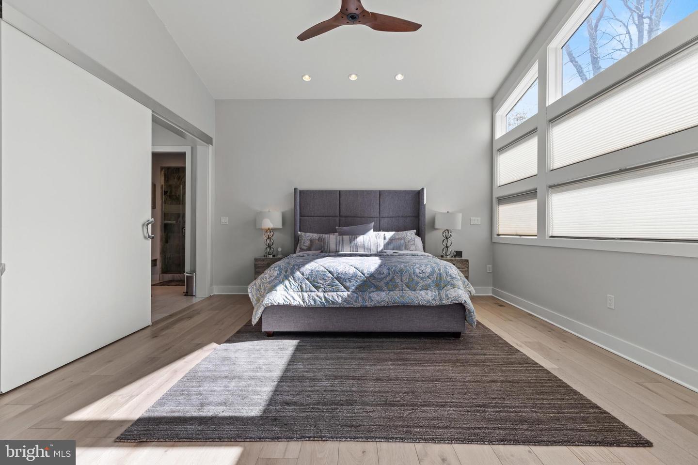 1252 Fenwick Garth