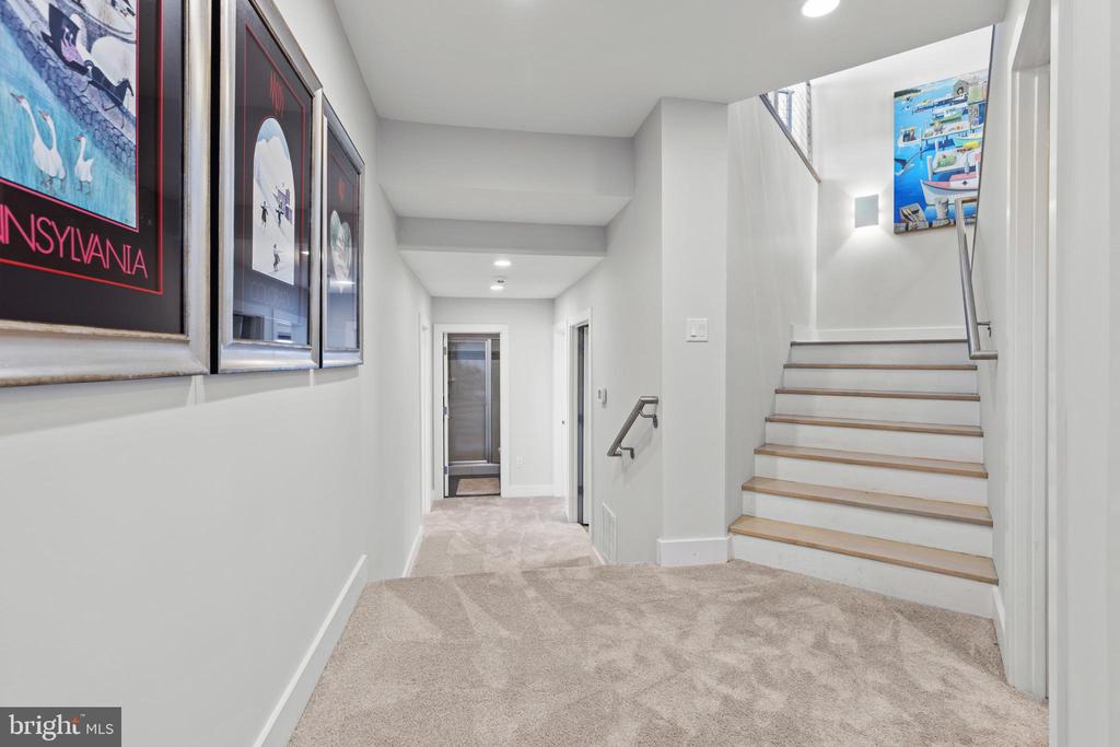1252 Fenwick Garth