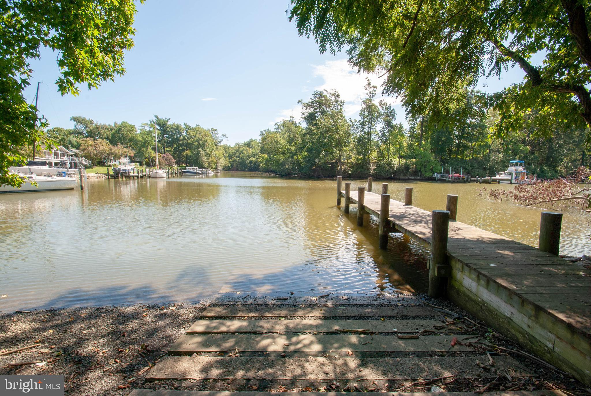 601 Canal Ln