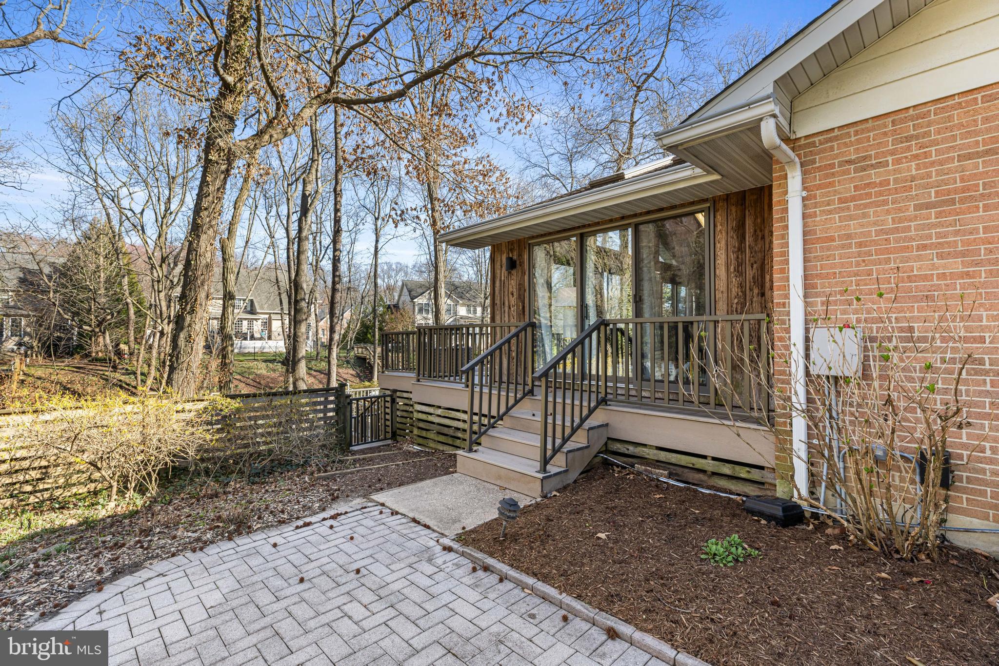 601 Canal Ln