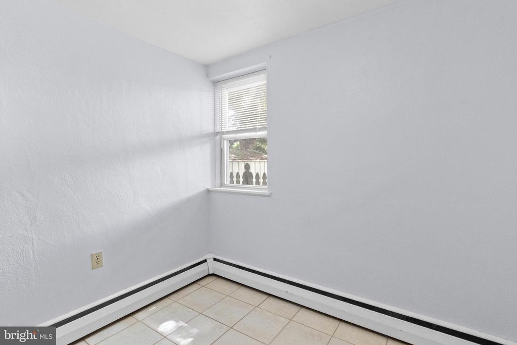 1 S CHERRY GROVE AVE #1A
