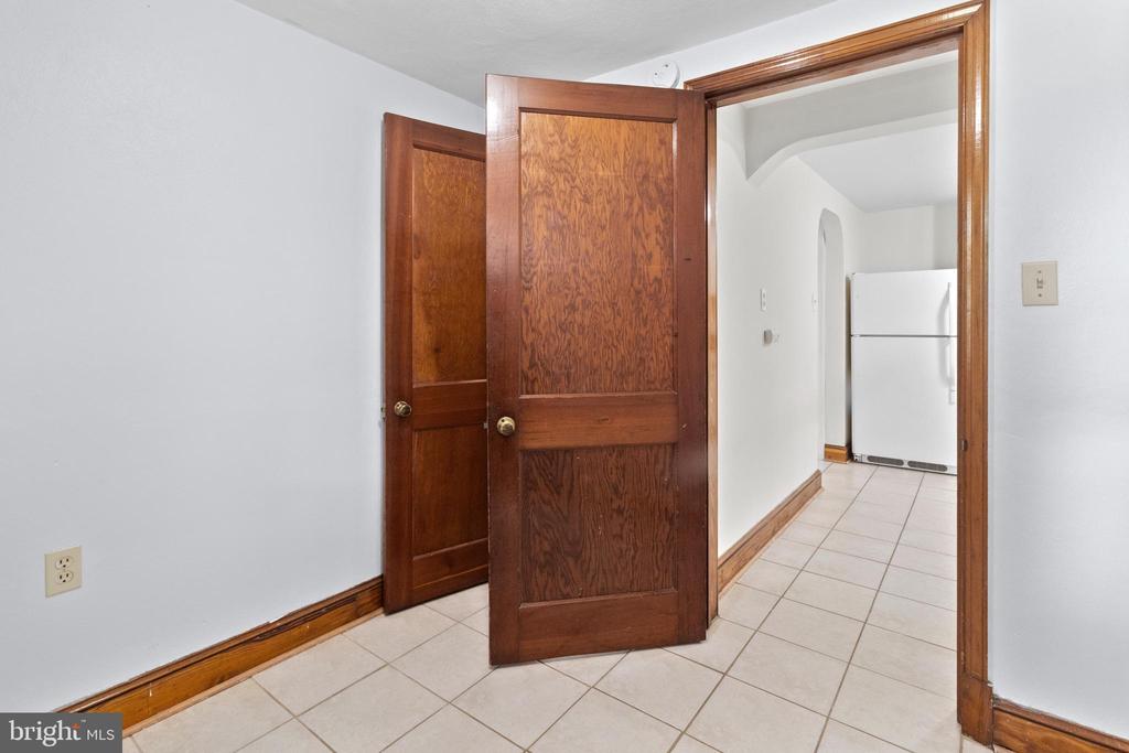 1 S CHERRY GROVE AVE #1A