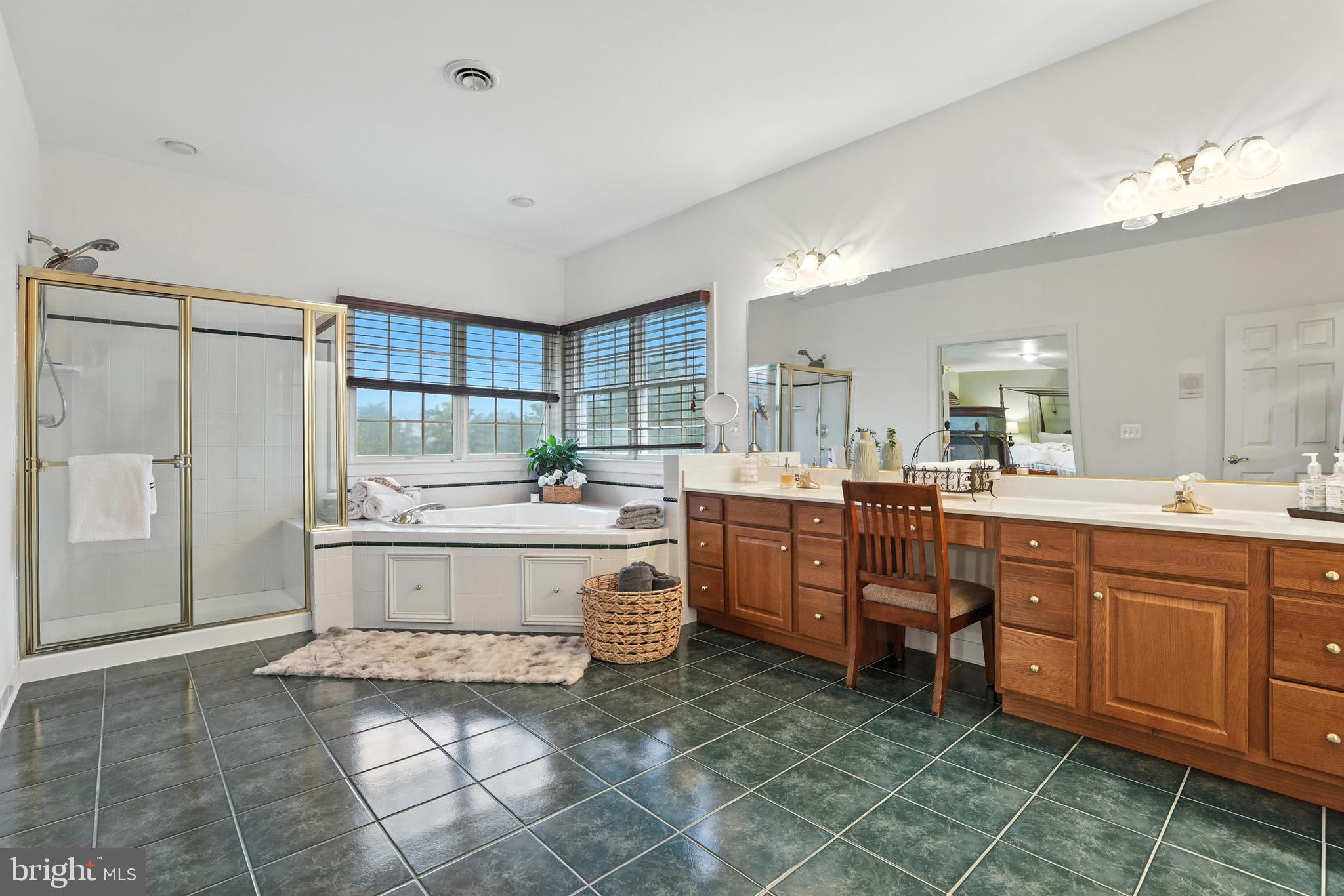 624 Lighthouse Landing Ln