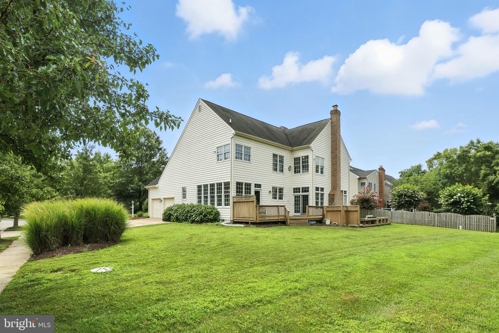 624 Lighthouse Landing Ln