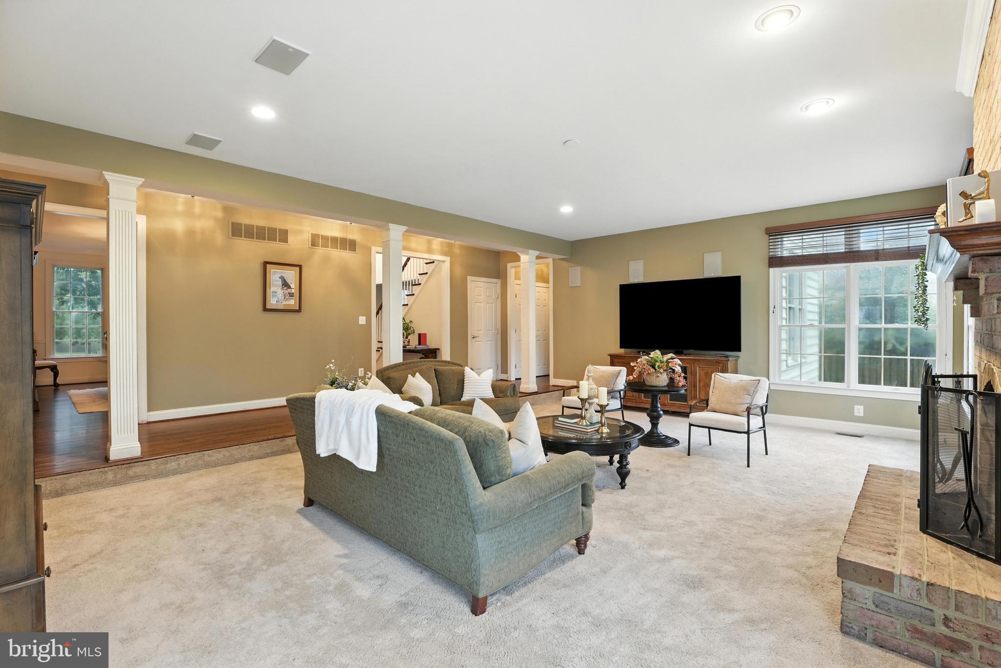 624 Lighthouse Landing Ln