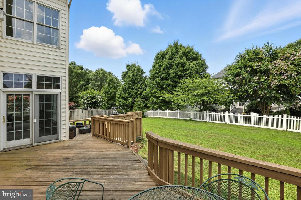 624 Lighthouse Landing Ln