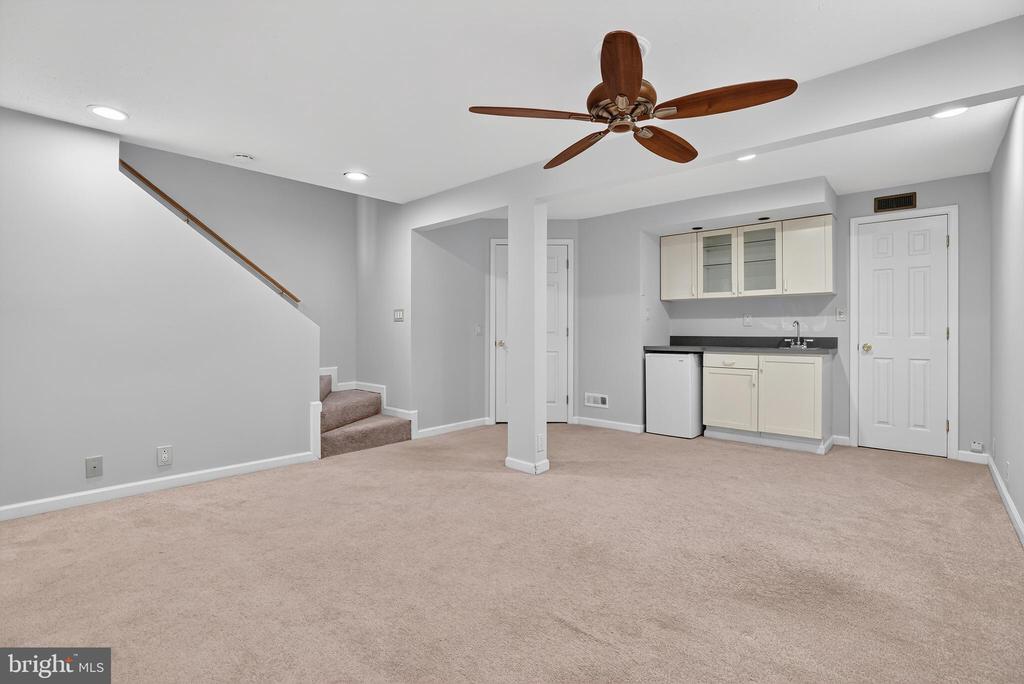 23 JANWALL COURT