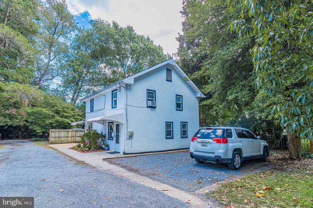1 S CHERRY GROVE AVENUE