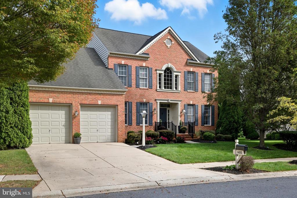 605 YAWL COURT