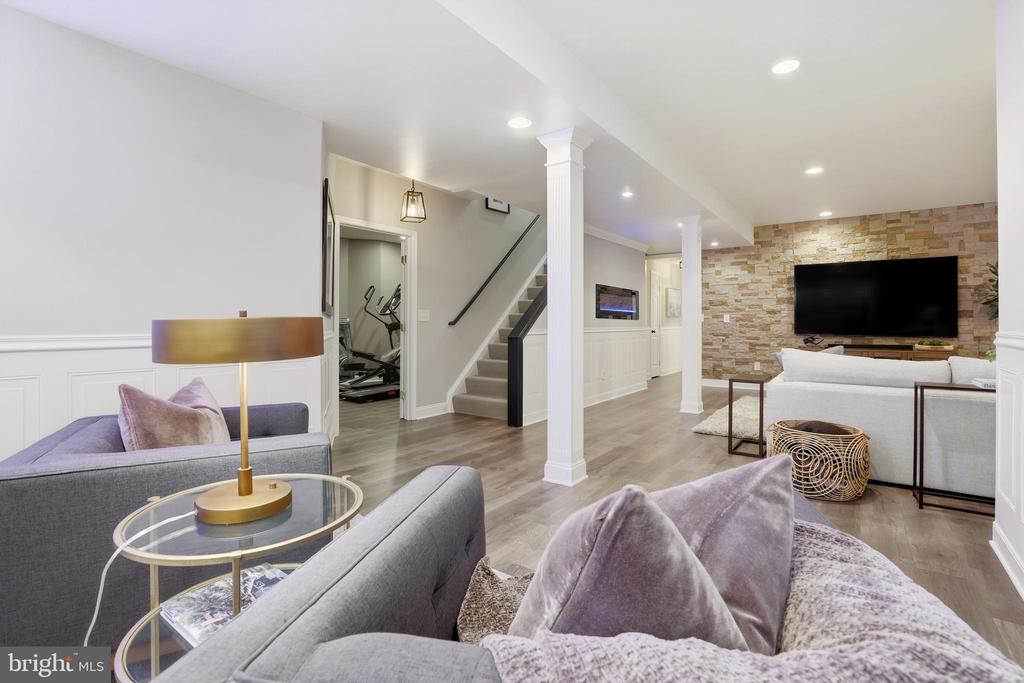 605 YAWL COURT