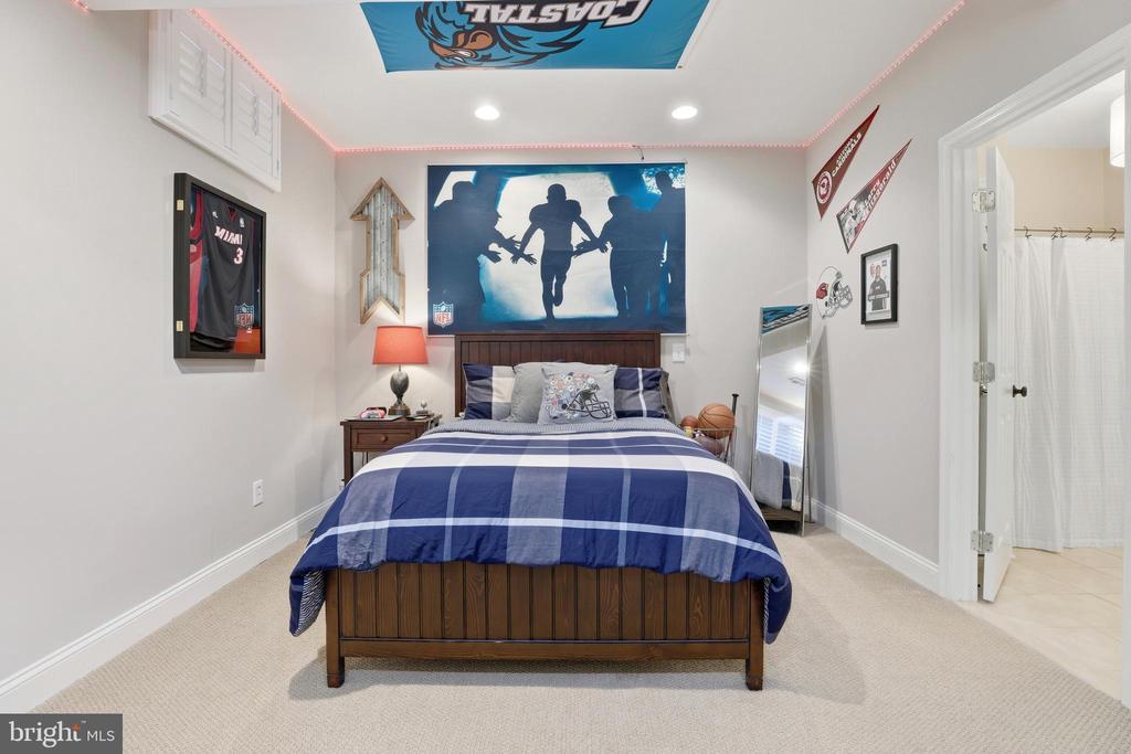 605 YAWL COURT
