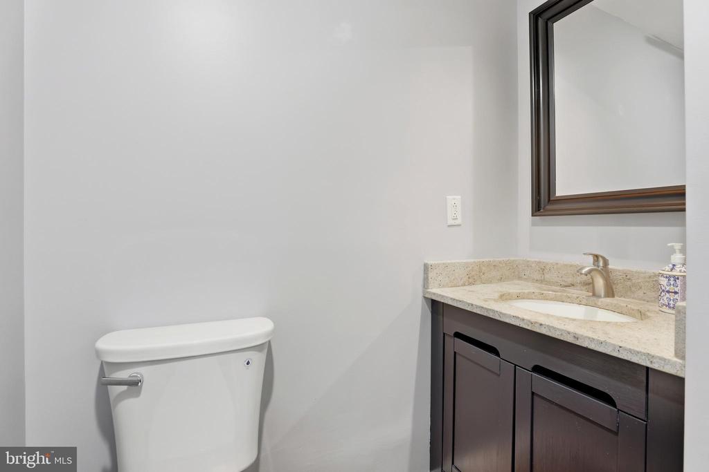 7726 ARAGORN COURT