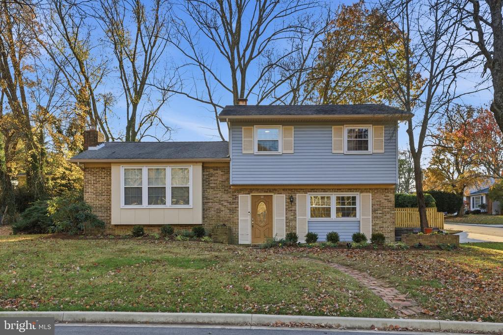 19 ROE LANE