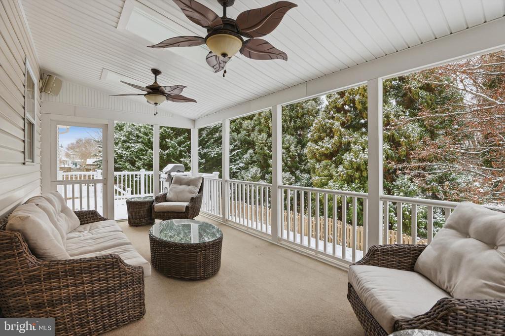 1612 TRAWLER LANE