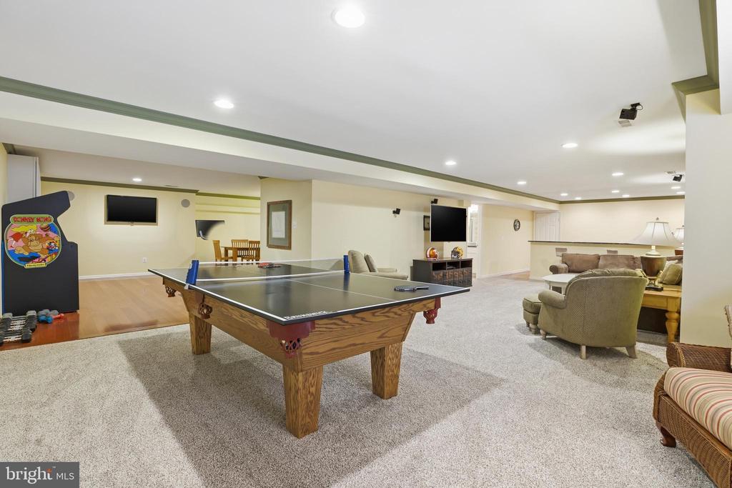 1612 TRAWLER LANE