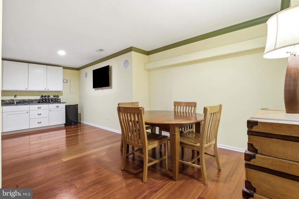 1612 TRAWLER LANE