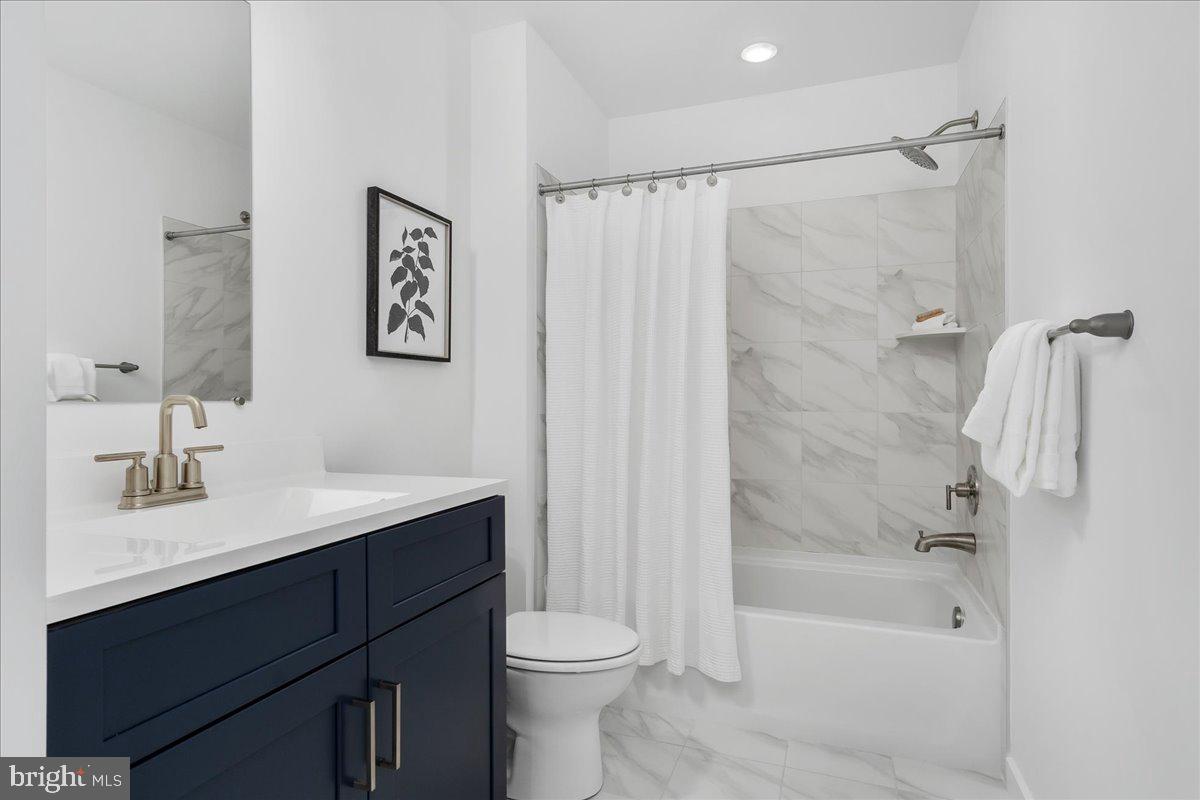 1340 E WEST SHADY SIDE ROAD