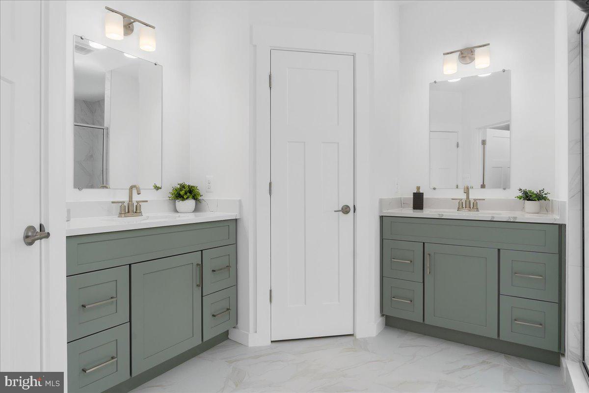 1340 E WEST SHADY SIDE ROAD