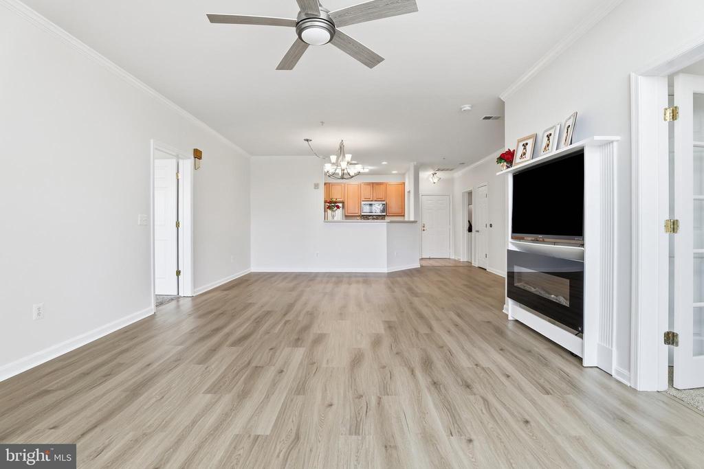 2610 CHAPEL LAKE DRIVE 408