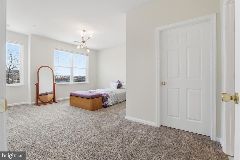 2610 CHAPEL LAKE DRIVE 408